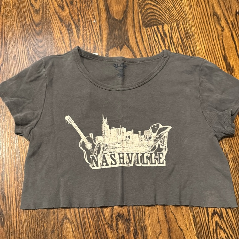 Brandy Melville NWT Nashville crop tee